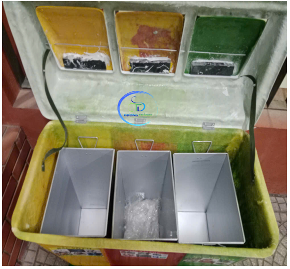 Thùng Rác 3 Ngăn Phân Loại