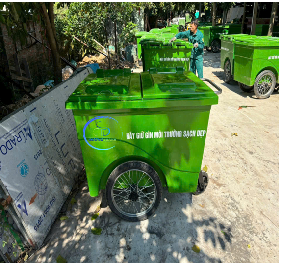 Xe Thu Gom Rác Composite 660L Bánh Hơi