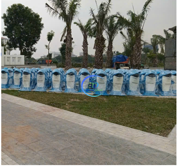 thùng rác hình con thú công cộng