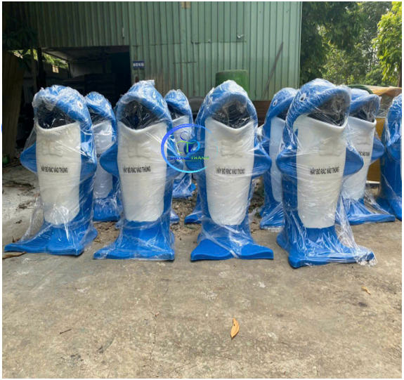 thùng rác hình con thú 70l