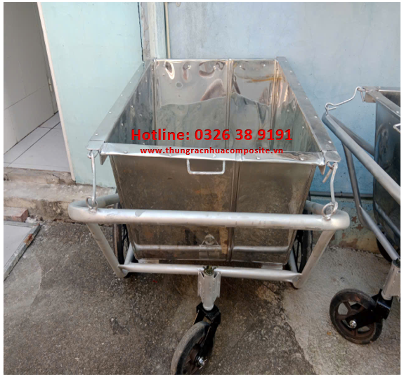 xe gom rác đẩy tảy 3 bánh